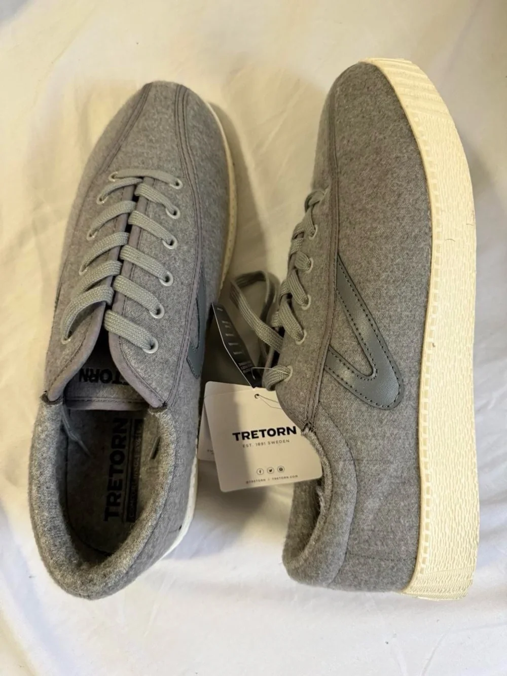 Tretorn Gray Low-Top Athletic Sneakers